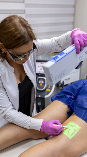 Dra Maria Betânia | Cirurgiã Vascular e Angiologista Especialista em Varizes em Brasília - DF. Tratamento modernos no conforto do consultório, sem internação.