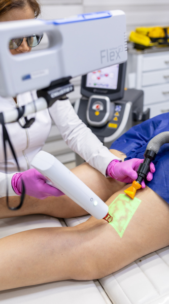 Dra Maria Betânia | Cirurgiã Vascular e Angiologista Especialista em Varizes em Brasília - DF. Tratamento modernos no conforto do consultório, sem internação.