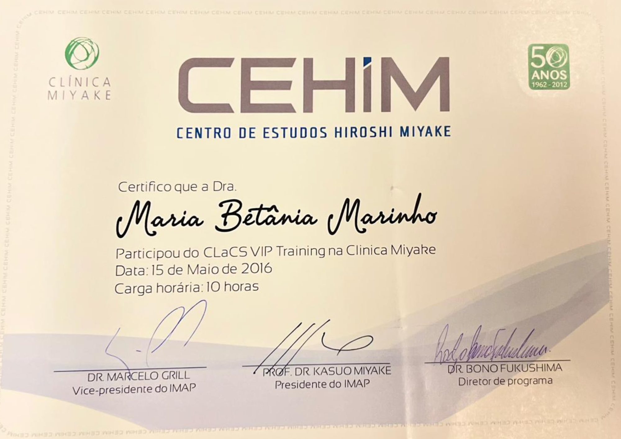 Dra Maria Betânia | Cirurgiã Vascular e Angiologista Especialista em Varizes em Brasília - DF. Tratamento modernos no conforto do consultório, sem internação.