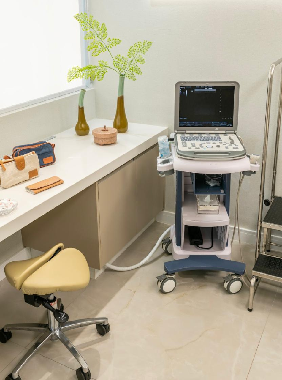 Dra Maria Betânia | Cirurgiã Vascular e Angiologista Especialista em Varizes em Brasília - DF. Tratamento modernos no conforto do consultório, sem internação.