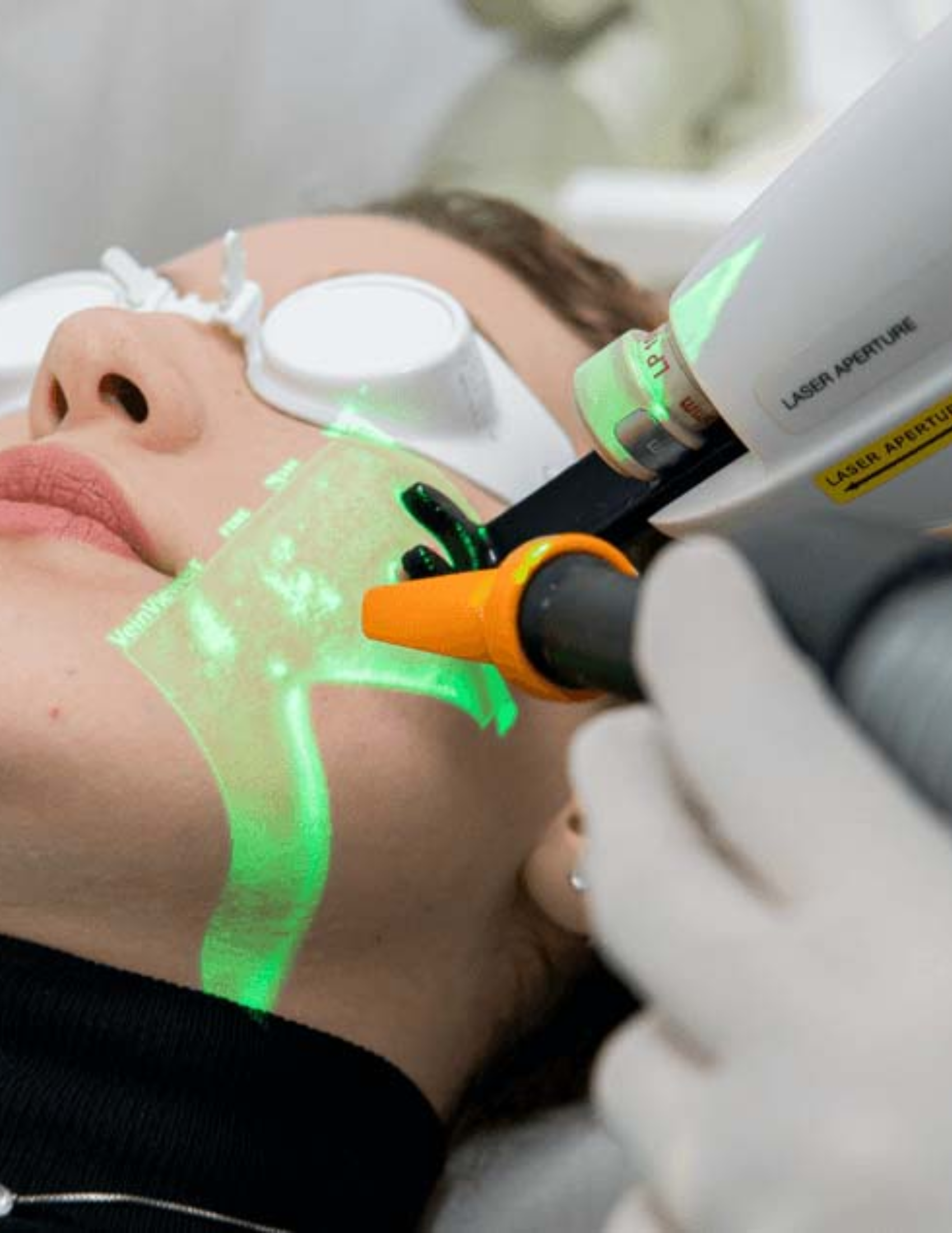 Dra Maria Betânia | Cirurgiã Vascular e Angiologista Especialista em Varizes em Brasília - DF. Tratamento modernos no conforto do consultório, sem internação.